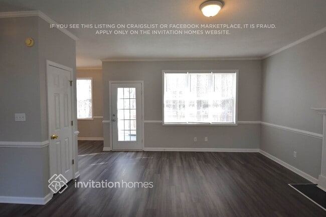 Building Photo - 113 Brampton Cir