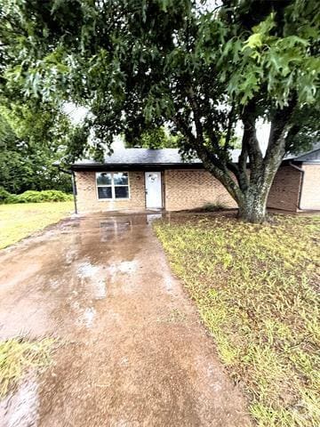 Building Photo - 101 Redbud Ct