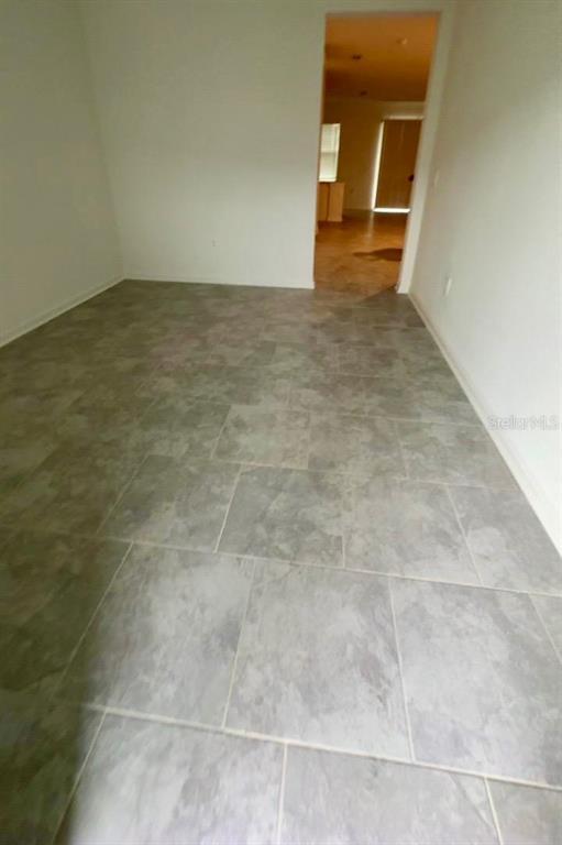 Foto del edificio - 3157 Laurent Lp