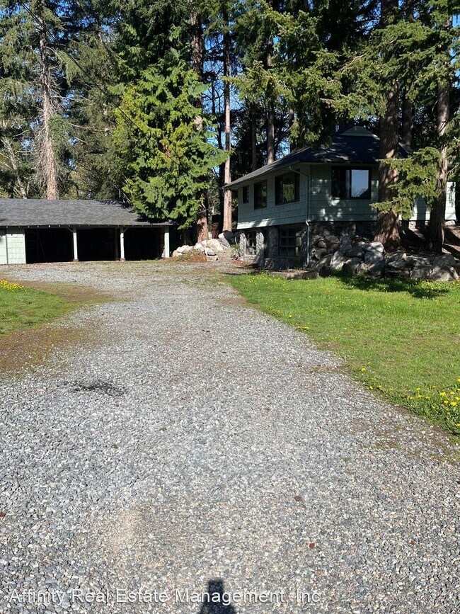 Building Photo - 2 br, 1 bath House - 624 108th AVe Ct E
