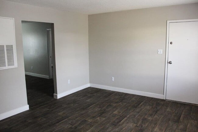 Building Photo - Trails Corner Apartments