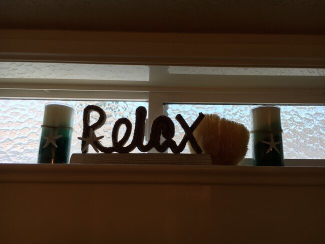 Foto del edificio - 1344 Benjamin Ct