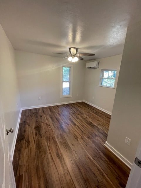 Building Photo - 604 S Montgomery St