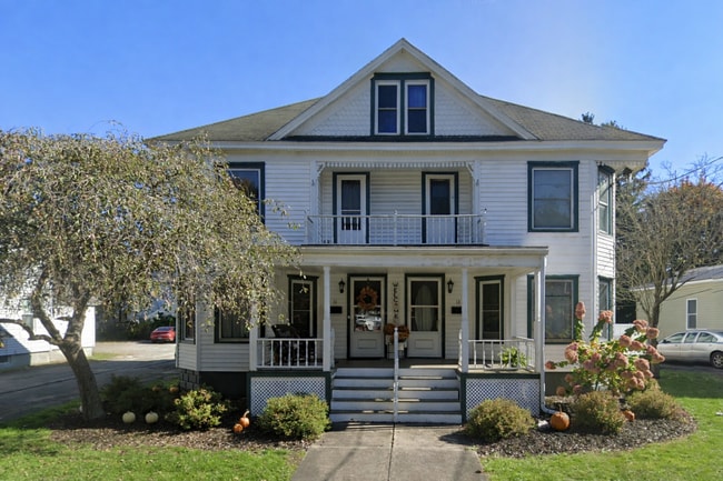 Building Photo - 11 Owego St