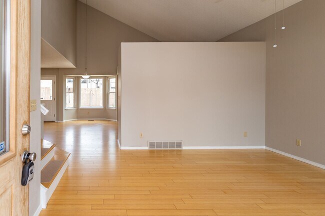 Building Photo - Spacious 4-Bedroom Home with Modern Updates and Year-Round Comfort