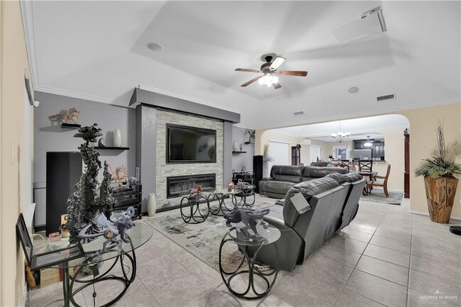 Building Photo - 4412 Pelican Ave