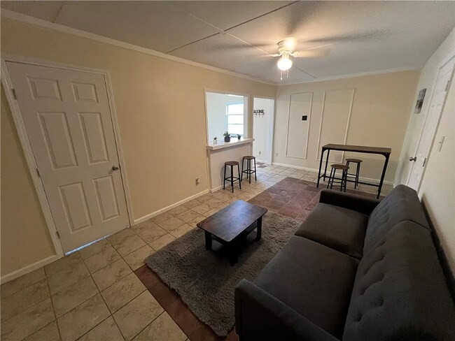 Building Photo - 301 Baker Dr