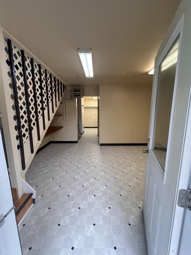 Building Photo - 1312 Mylark Ln
