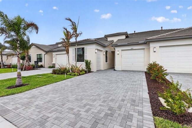 Foto del edificio - 13455 Starkissed Ln