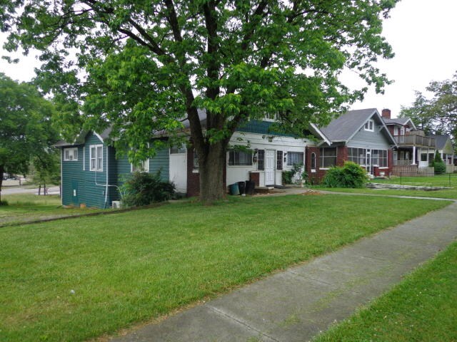 Primary Photo - 3212 E 5th Ave