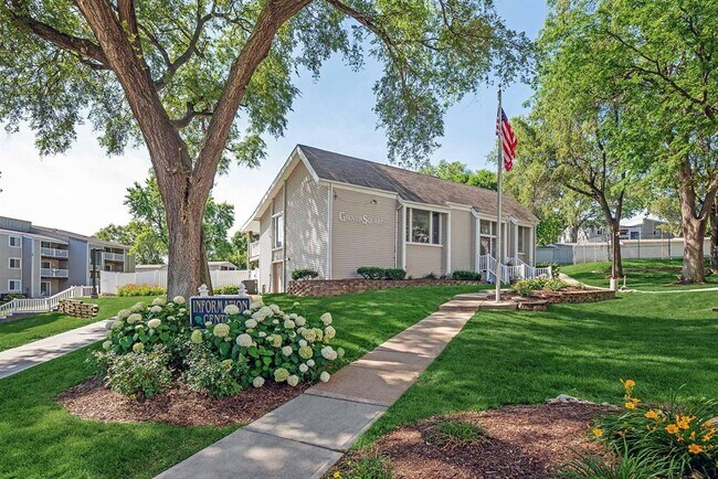 Foto del edificio - Grover Square Apartments