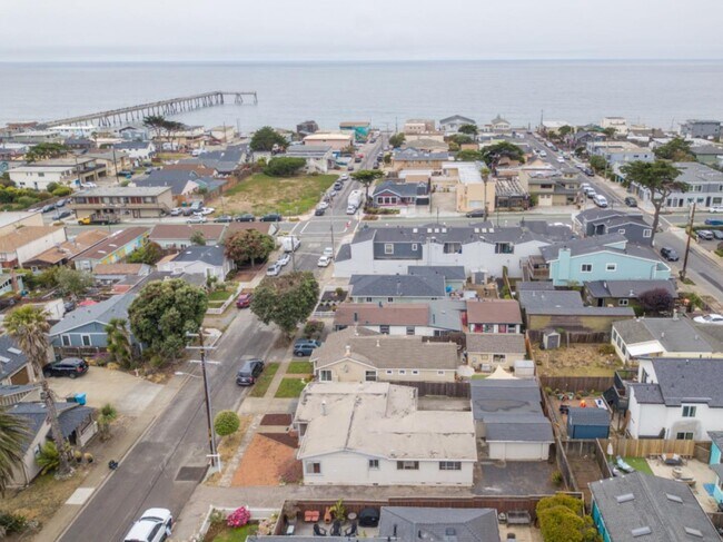 Building Photo - 145 Santa Maria Ave