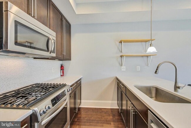 Foto del edificio - 321 18th St SE