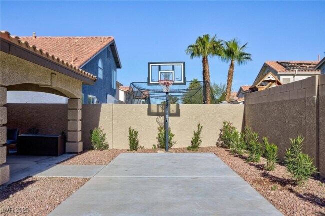 Foto del edificio - 9762 Silver Dusk Ct