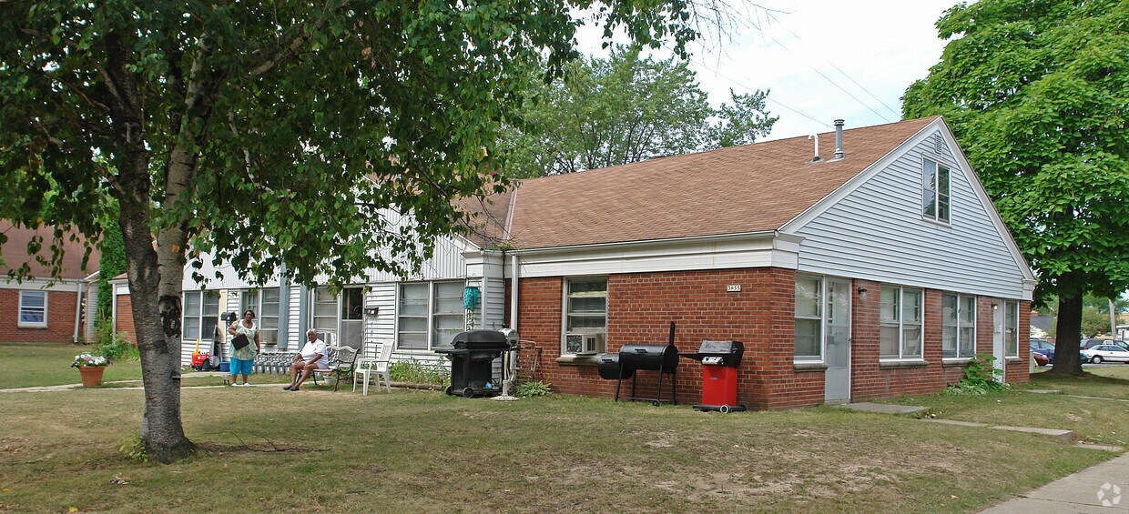 Foto del edificio - 3955 N 86th St