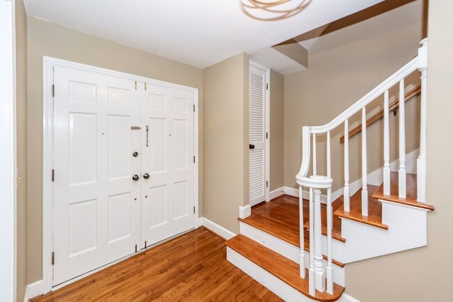 Foto del edificio - 6 Bedroom, 2.5 Bath House in Drayton on th...