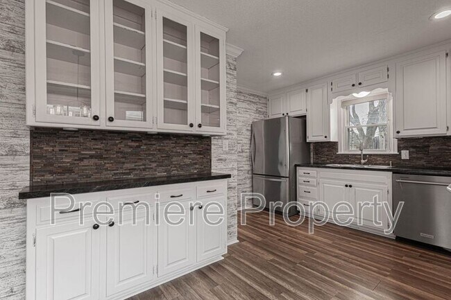 Foto del edificio - 1331 SW Horizon Dr