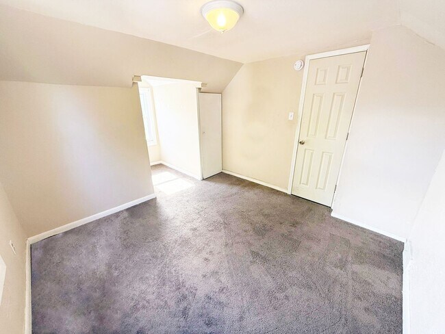 Foto del edificio - 3 BED 2 BATH BEAUTIFUL SINGLE FAMILY HOME ...