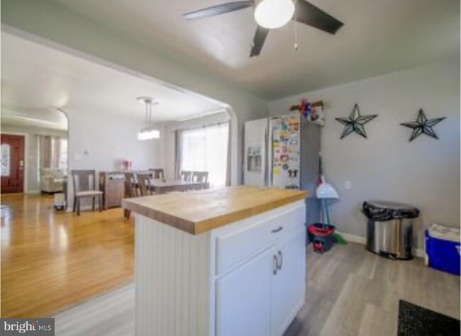 Building Photo - 1224 Eddystone Ave