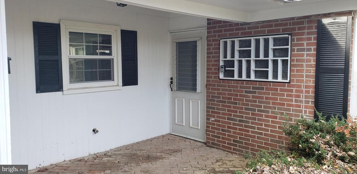 49 Pennant Ln, Willingboro, NJ 08046 House Rental in Willingboro, NJ