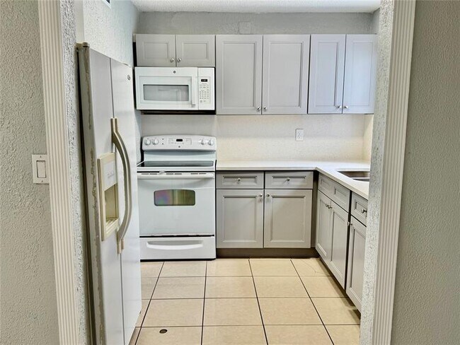 Foto del edificio - 7951 SW 6th St