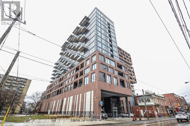 Photo du bâtiment - 270-1270 Dufferin St