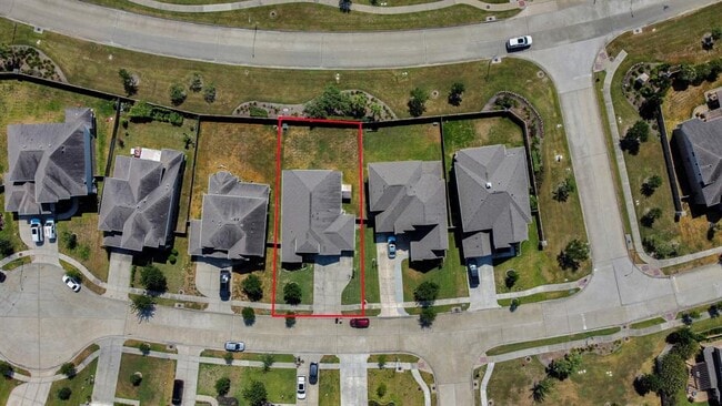 Building Photo - 2304 Tobarra Ln