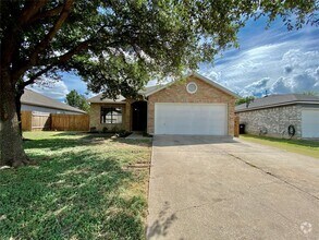 Building Photo - 3313 Settlement Dr