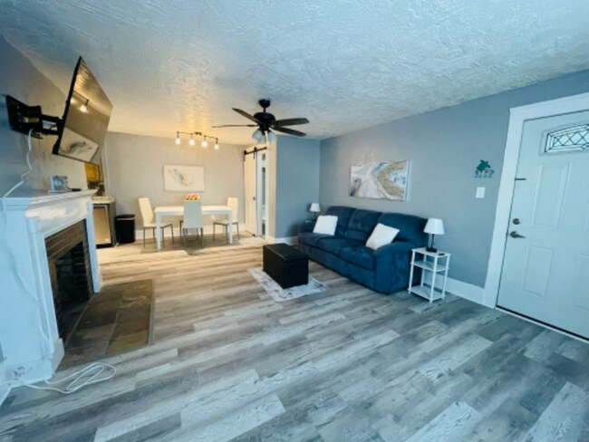 Foto del edificio - 439 N Grandview Ave