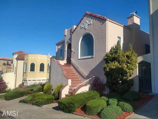 Building Photo - 3 br, 2.5 bath House - 270 Upland drive