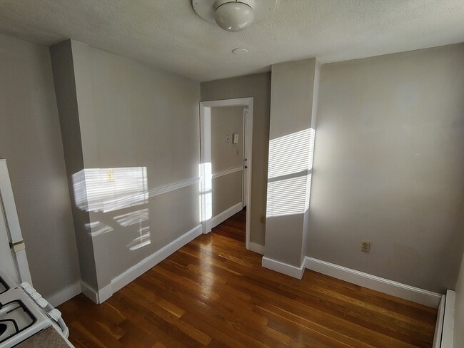 Building Photo - 260 Washington St