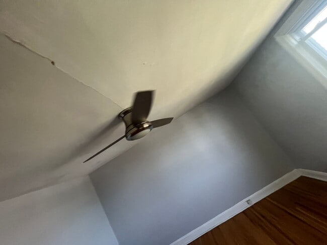 Building Photo - Charming Modern 3 Bedroom w/ Washer & Dryer & Optional 4th Bedroom in Basement | Overbrook