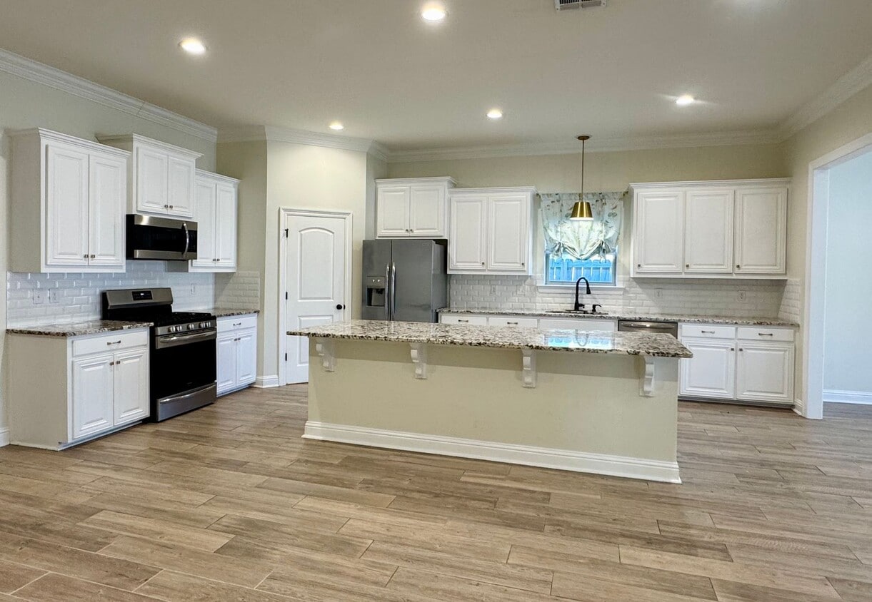 Foto principal - 4 bedroom 3 bathroom Spacious House for Rent in Reserve at Conway