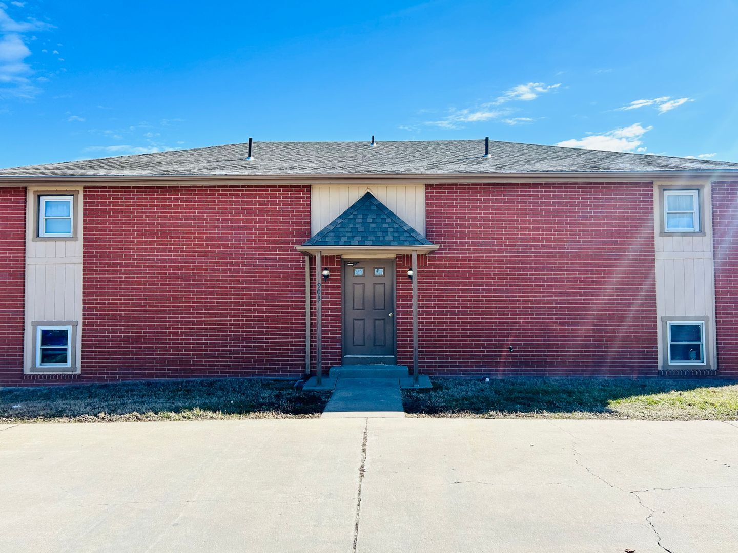 903 Windwood Dr, Junction City, KS 66441 - House Rental in Junction