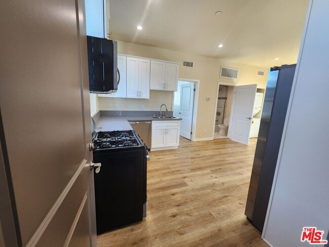 Foto del edificio - 2726 Cochran Ave