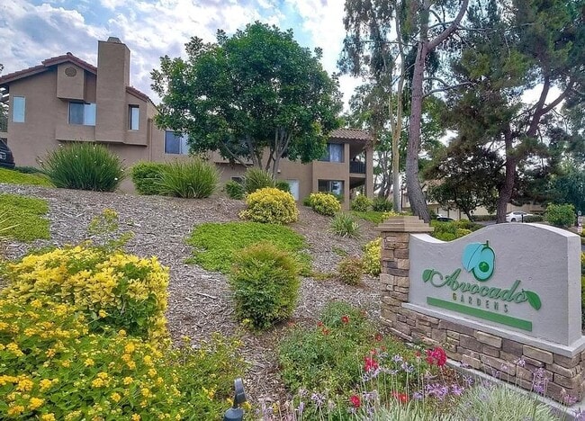 Building Photo - 1120 Grape St