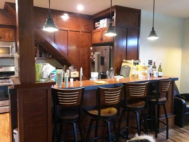 Photo - Varsity Management Apartment