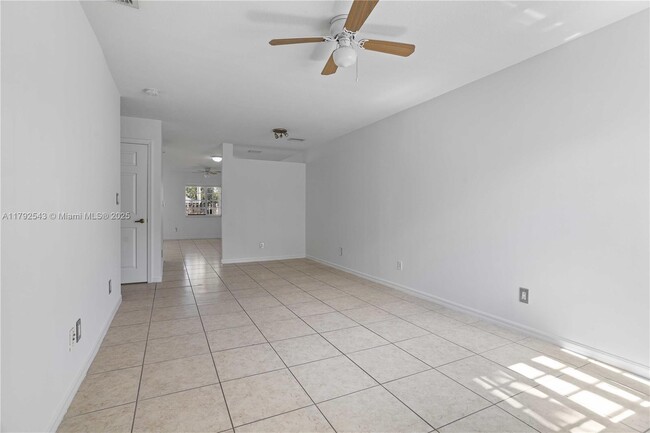 Foto del edificio - 330 SW 2nd Ave