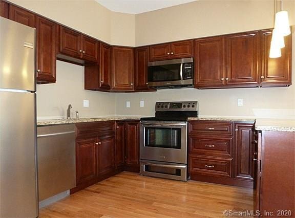 Building Photo - 390 Boston Neck Rd