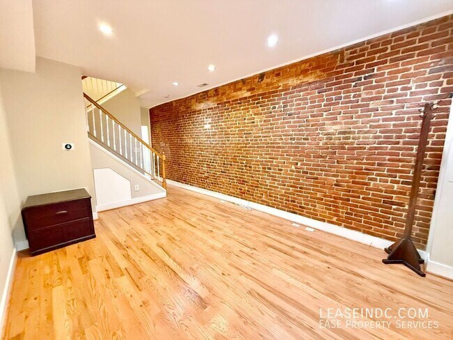 Foto del edificio - 2240 12th St NW