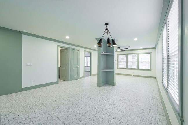 Foto del edificio - 1817 NW 35th St