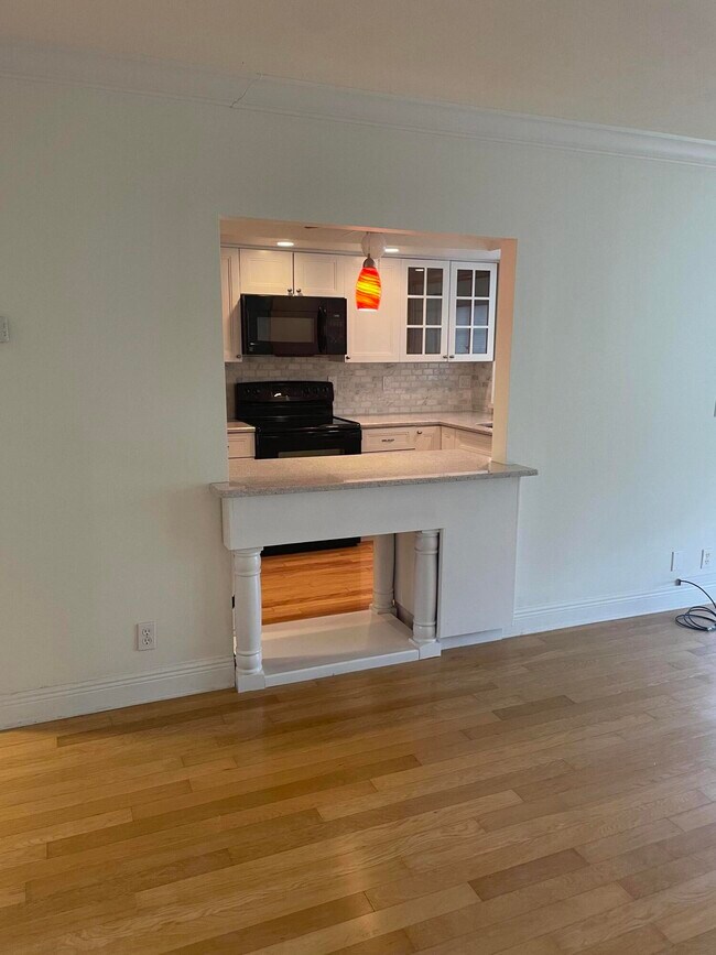 Building Photo - 5500 Tamberlane Cir
