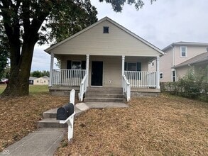 Building Photo - 525 N Belmont Ave