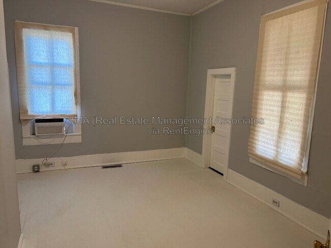 Foto del edificio - 821 Williams St