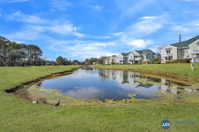 Building Photo - Immaculate 2-Bedroom Ground-Floor Villa in...