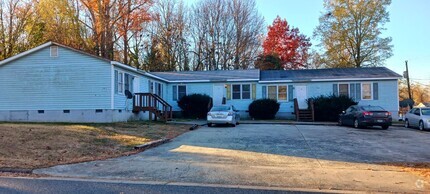 Building Photo - 3000 Ingleside Ave