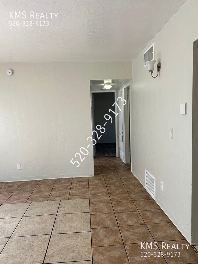 Foto del edificio - 4510 E 19th St
