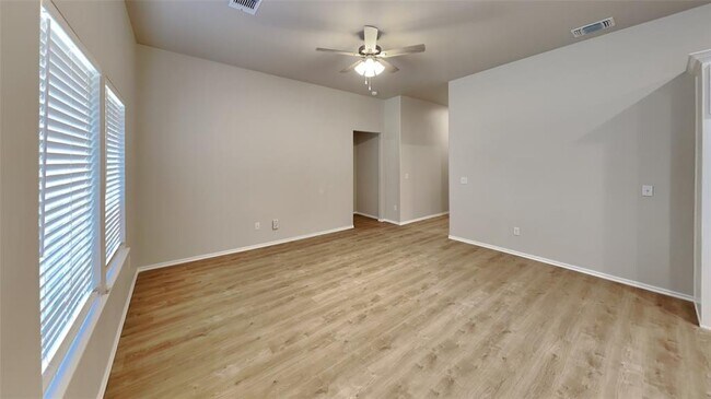 Building Photo - 12700 Elba Dr