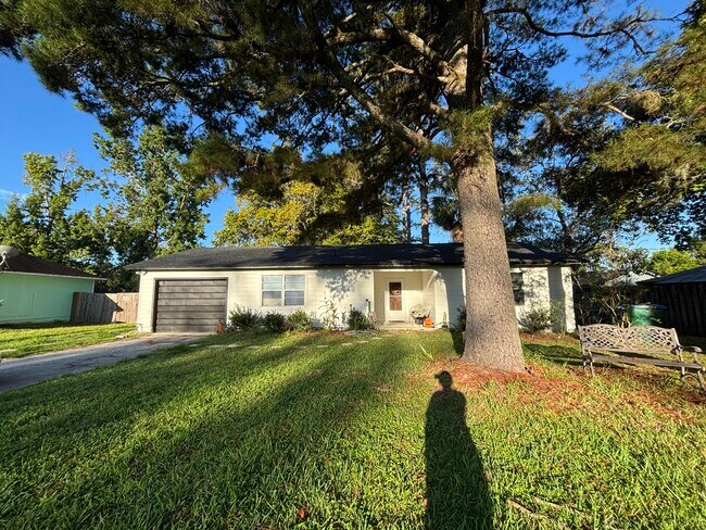 Foto del edificio - 11070 NW 60th Dr