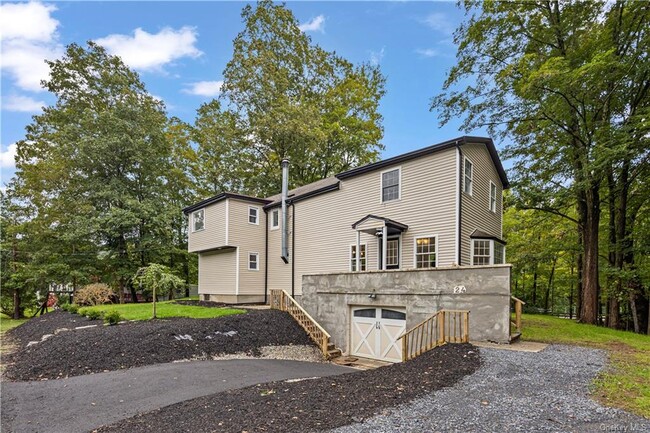 Foto del edificio - 24 Johnsontown Rd